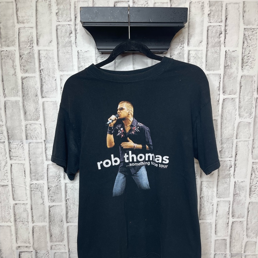 Vintage 2006 Rob Thomas concert T-shirt. Size medium. Great condition.